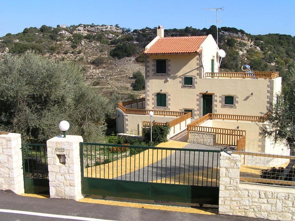 Stratos Villas Kaloniktis Værelse billede